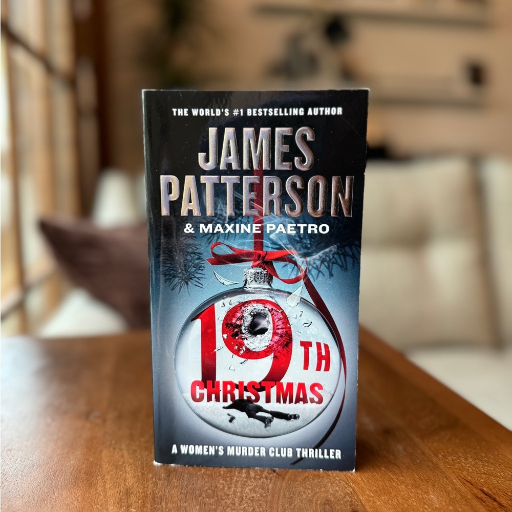 2 for $10 🏷️ 19th Christmas by James Patterson Book